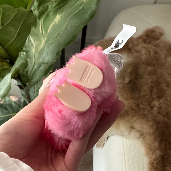 NWOT Authentic Labubu - Picture 4 of 6